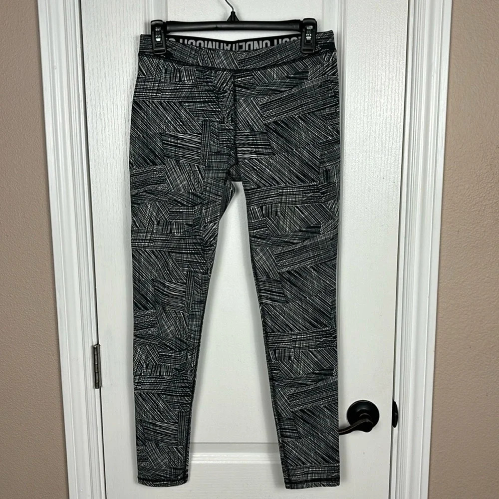 Under Armour Women's Athlete Workout Active Stretch‎ Leggings Size M Pre-Owned